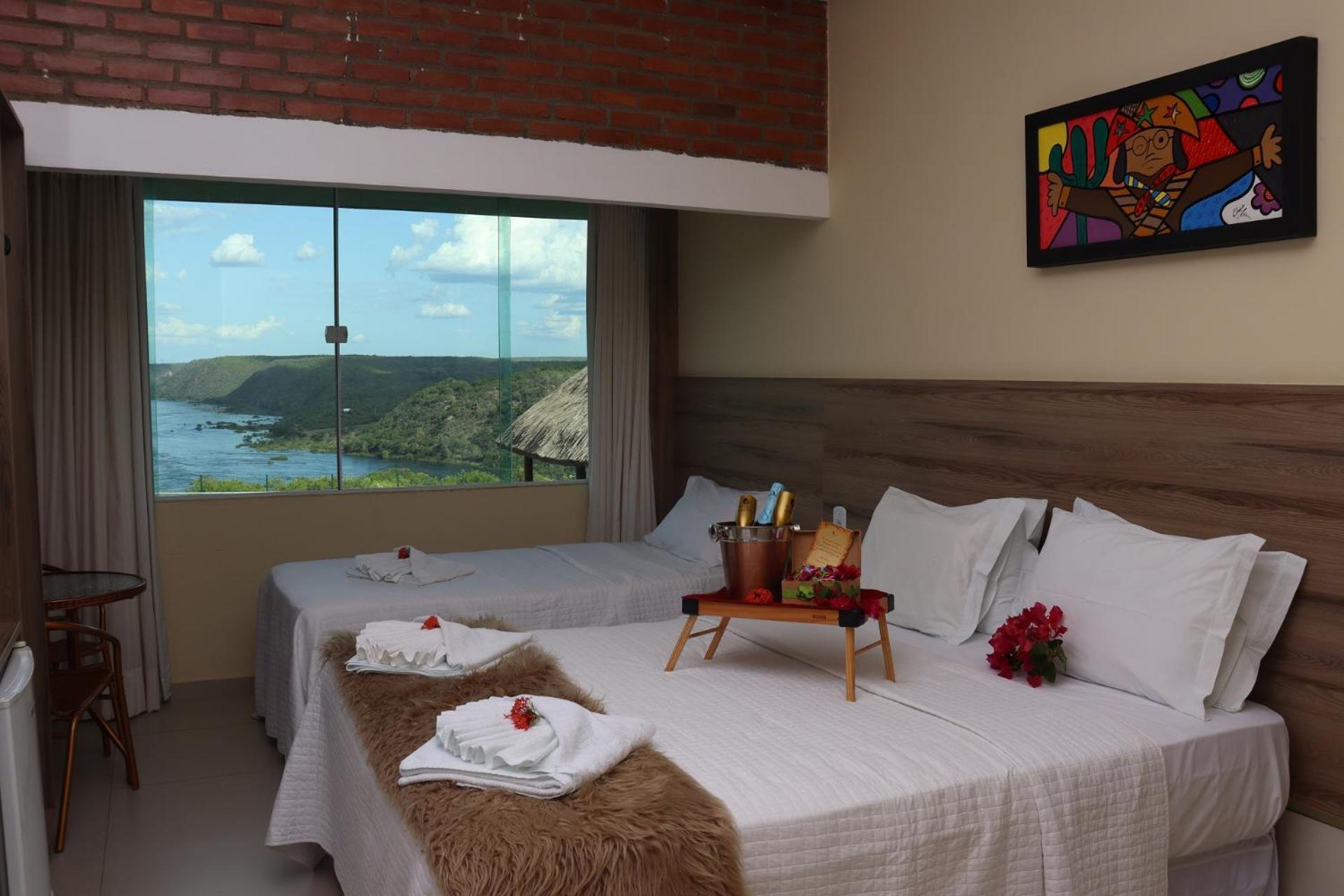 Pedra Do Sino Hotel 皮拉尼亚斯 外观 照片